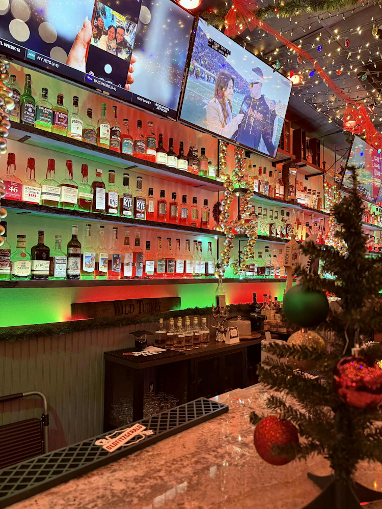 Avalon Ale House Rickhouse Speakeasy Speak Easy Whiskey Bar Hanover PA 17331 Florida Inspired Bar and Restaurant Nightlife Live Music