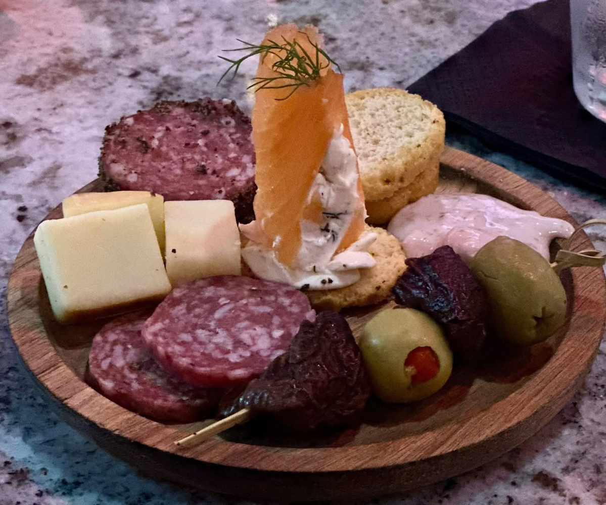 Avalon Ale House Rickhouse Speakeasy Speak Easy Whiskey Bar Hanover PA 17331 Florida Inspired Bar and Restaurant Nightlife Live Music